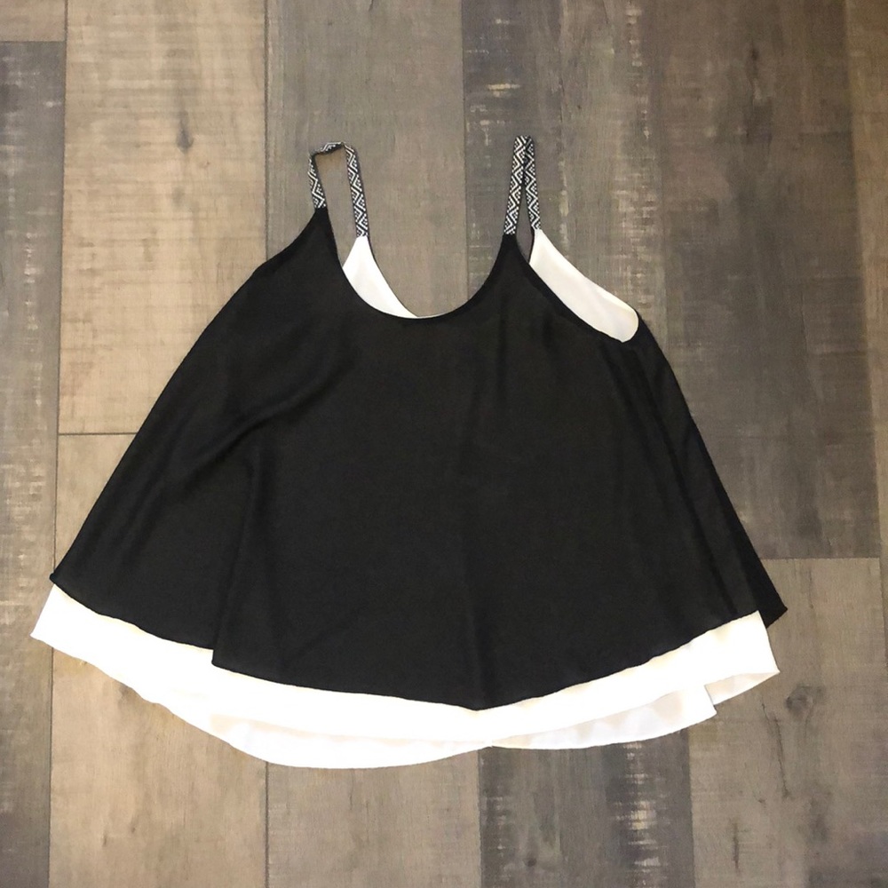 Le Lis Black and White Blouse!